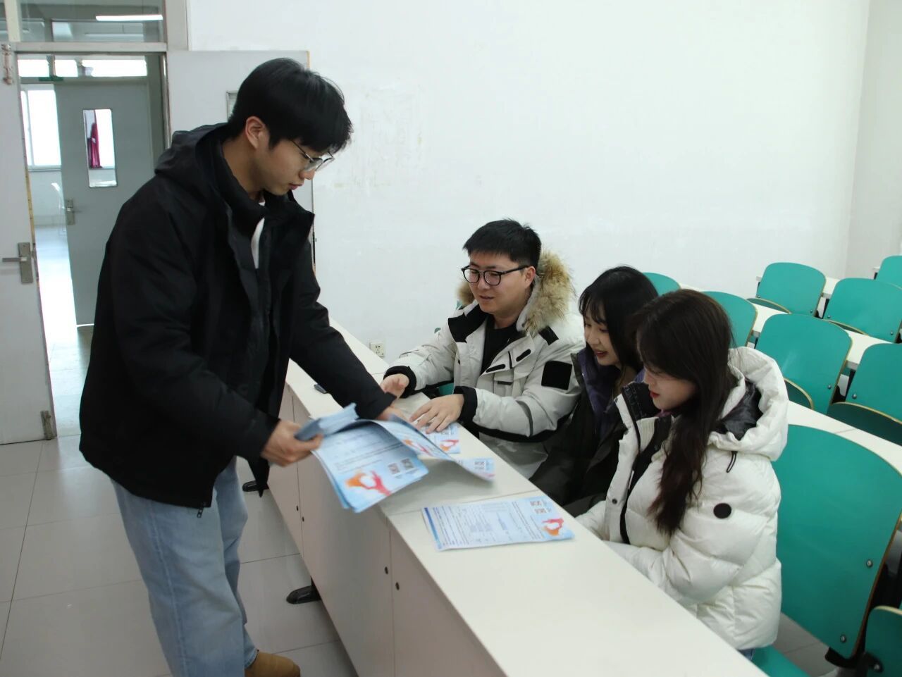 副院长宋琳奇出席会议